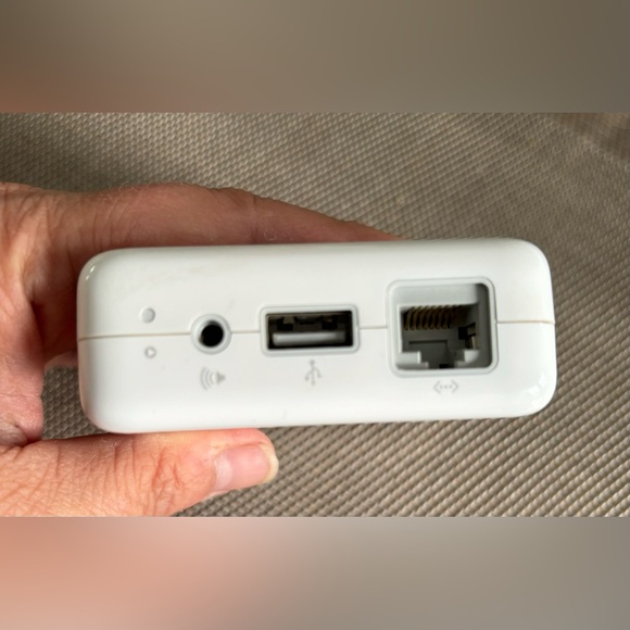Apple Airport Express Base Station A1264 WiFi Router Extender Repeater pre owned - Picture 4 of 4